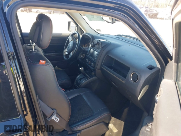 2017 Jeep Patriot Sport z VIN 1C4NJPBB2HD187577, wystawiony jako IAAI lot #41669810 z przebiegiem 53 438 mil mil oraz . Historia ofert i sprzedaży dostępna na DreamBid. Obrazek 5.