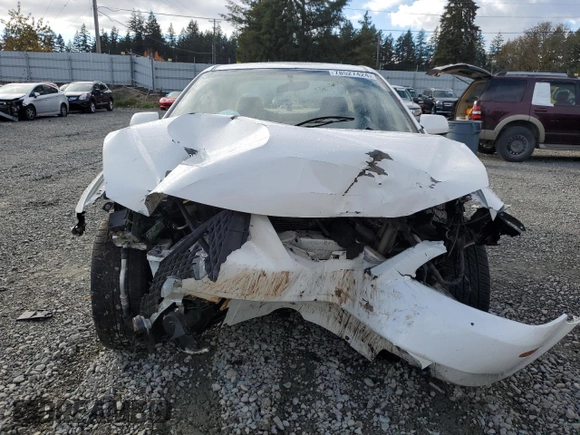 2004 Mazda 6 i with VIN 1YVFP80C645N40129, listed as a Copart auction lot 78527424 with 146,573 mi miles and Salvage Title. Bid and sale history available at DreamBid. Image 5.