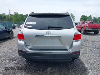 2013 Toyota Highlander Limited with VIN 5TDDK3EH9DS231526, listed as a IAAI auction lot 42425311 with 206,168 mi miles and . Bid and sale history available at DreamBid. Image 16.