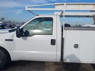 2001 Ford F-350 with VIN 1FDSF34S31EC24884, listed as a IAAI auction lot 41803795 with 254,862 mi miles and . Bid and sale history available at DreamBid. Image 14.