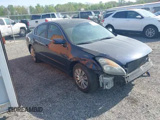 2009 Nissan Altima 2.5 z VIN 1N4AL21E89N484913, wystawiony jako IAAI lot #42042732 z przebiegiem 157 280 mil mil oraz . Historia ofert i sprzedaży dostępna na DreamBid. Obrazek 1.