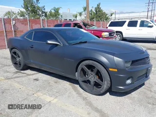 2013 Chevrolet Camaro LS с VIN 2G1FA1E34D9105208, выставлен на аукционе IAAI как лот 41845256 с пробегом 119 977 миль миль и . История ставок и продаж доступна на DreamBid. Изображение 1.