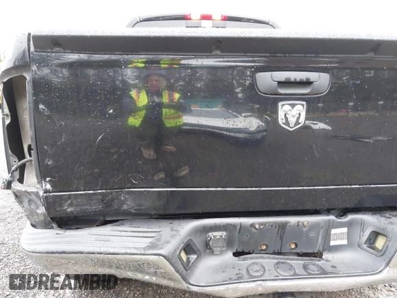 2006 Dodge 1500 SLT with VIN 1D7HU18236S566935, listed as a IAAI auction lot 42140397 with Not Provided miles and . Bid and sale history available at DreamBid. Image 15.