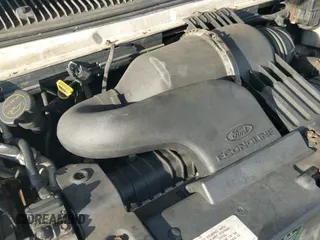 2006 Ford Econoline Cargo with VIN 1FTNS24W36DB38272, listed as a IAAI auction lot 41542894 with 211,370 mi miles and . Bid and sale history available at DreamBid. Image 13.