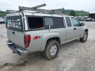 2005 Chevrolet Colorado LS Z71 z VIN 1GCDT196058169286, wystawiony jako IAAI lot #42208755 z przebiegiem 173 083 mil mil oraz . Historia ofert i sprzedaży dostępna na DreamBid. Obrazek 4.