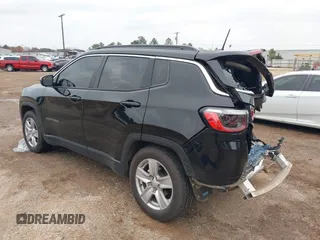 2022 Jeep Compass Latitude with VIN 3C4NJCBB4NT198353, listed as a IAAI auction lot 41048123 with 44,771 mi miles and . Bid and sale history available at carsss.com. Image 3.