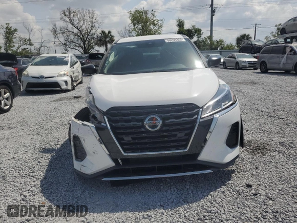 2021 Nissan Kicks S with VIN 3N1CP5BVXML565611, listed as a Copart auction lot 50299355 with 22,560 mi miles and Non Repairable. Bid and sale history available at DreamBid. Image 5.