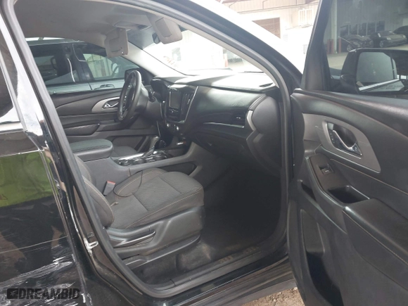 2018 Chevrolet Traverse LS with VIN 1GNERFKW1JJ105973, listed as a IAAI auction lot 41939730 with 153,336 mi miles. Bid and sale history available at carsss.com. Image 5.
