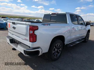 2021 Chevrolet Silverado 1500 RST with VIN 3GCUYEEL0MG402693, listed as a Copart auction lot 52618755 with 58,666 mi miles and Salvage Title. Bid and sale history available at carsss.com. Image 3.