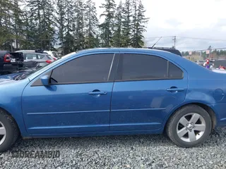 2009 Ford Fusion SE with VIN 3FAHP07129R174071, listed as a IAAI auction lot 41849832 with 208,463 mi miles. Bid and sale history available at carsss.com. Image 14.