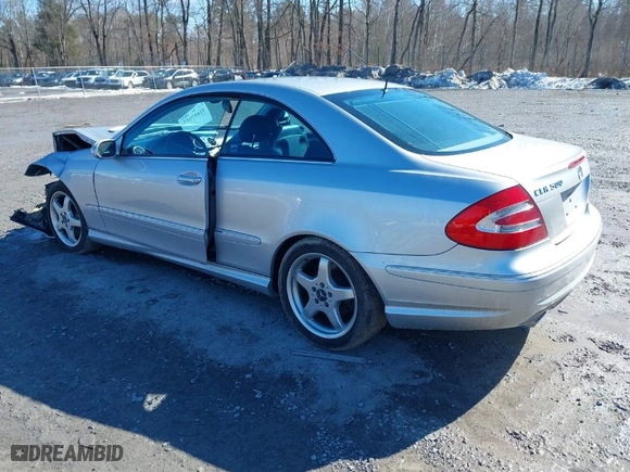 2003 Mercedes-Benz CLK-Class 5.0L with VIN WDBTJ75J03F059702, listed as a IAAI auction lot 41687017 with 185,854 mi miles. Bid and sale history available at carsss.com. Image 3.