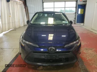 2023 Toyota Corolla LE z VIN 5YFB4MDE1PP043921, wystawiony jako Copart lot #56543075 z przebiegiem 52 419 mil mil oraz Szkoda całkowita • Salvage title. Historia ofert i sprzedaży dostępna na DreamBid. Obrazek 5.