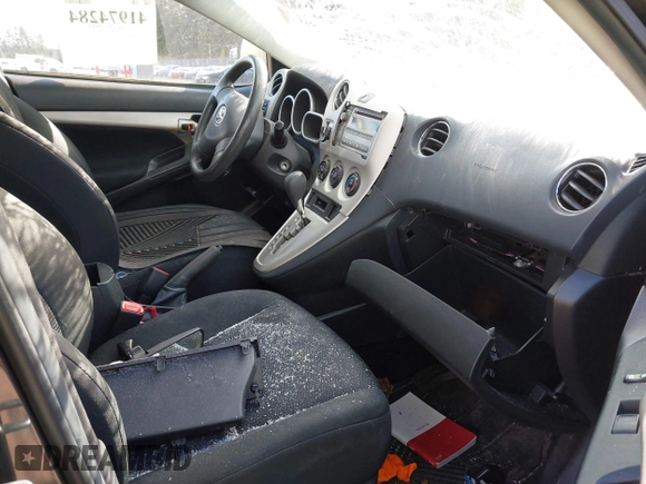 2010 Toyota Matrix with VIN 2T1KU4EE6AC389260, listed as a IAAI auction lot 41974284 with 107,770 mi miles. Bid and sale history available at carsss.com. Image 5.