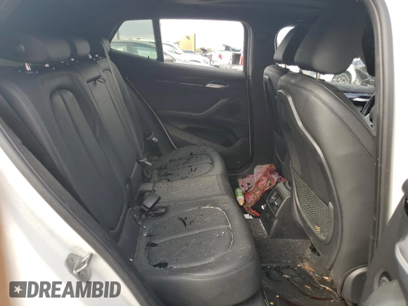 2022 BMW X2 sDrive28i with VIN WBXYH9C0XN5U53700, listed as a Copart auction lot 80884664 with 0 mi miles and Salvage Title. Bid and sale history available at carsss.com. Image 12.