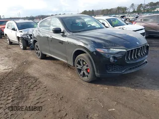 2017 Maserati Levante z VIN ZN661XUA5HX257840, wystawiony jako IAAI lot #41420856 z przebiegiem 86 906 mil mil oraz . Historia ofert i sprzedaży dostępna na DreamBid. Obrazek 1.