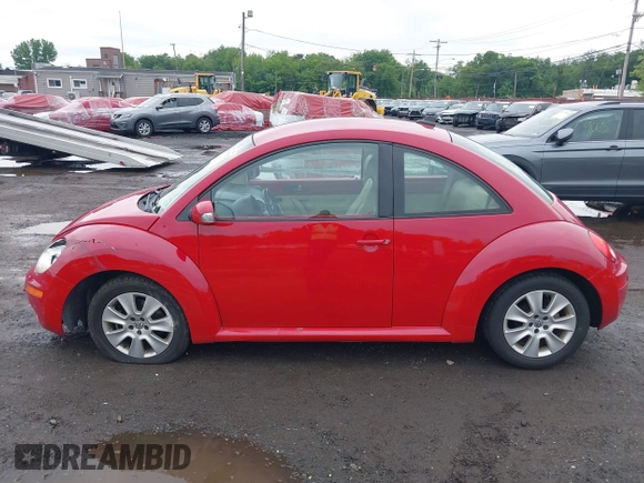 2010 Volkswagen Beetle with VIN 3VWPW3AG2AM030395, listed as a IAAI auction lot 42367992 with 93,052 mi miles and . Bid and sale history available at DreamBid. Image 14.