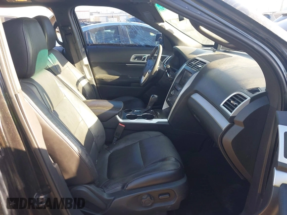 2015 Ford Explorer XLT with VIN 1FM5K7D8XFGA85983, listed as a IAAI auction lot 41741315 with 197,160 mi miles and . Bid and sale history available at carsss.com. Image 5.