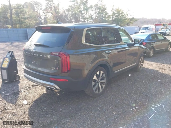2021 Kia Telluride S with VIN 5XYP6DHC3MG124783, listed as a IAAI auction lot 41234868 with 62,988 mi miles. Bid and sale history available at carsss.com. Image 4.