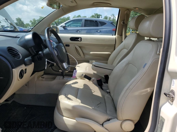 2009 Volkswagen Beetle S with VIN 3VWRW31C89M503329, listed as a Copart auction lot 64251285 with 168,900 mi miles and Salvage title. Bid and sale history available at DreamBid. Image 7.