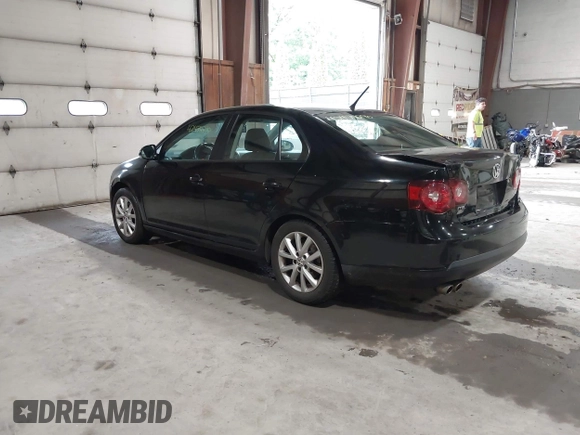 2010 Volkswagen Jetta Limited Edition with VIN 3VWAZ7AJ4AM114279, listed as a IAAI auction lot 42474290 with 170,585 mi miles and . Bid and sale history available at DreamBid. Image 3.