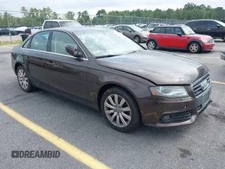 2011 Audi A4 Premium Plus z VIN WAUFFAFL4BN032937, wystawiony jako IAAI lot #42871691 z przebiegiem 151 388 mil mil oraz . Historia ofert i sprzedaży dostępna na DreamBid. Obrazek 1.