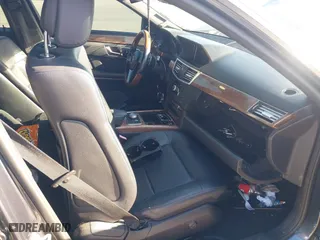 2012 Mercedes-Benz E-Class E 350 Luxury with VIN WDDHF5KB4CA560735, listed as a IAAI auction lot 41987988 with 177,146 mi miles. Bid and sale history available at carsss.com. Image 5.