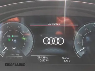 2021 Audi Q5 Premium Plus z VIN WA1E2AFY1M2043365, wystawiony jako IAAI lot #42286970 z przebiegiem 28 438 mil mil oraz . Historia ofert i sprzedaży dostępna na DreamBid. Obrazek 7.