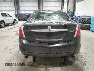 2012 Lincoln MKS z VIN 1LNHL9ER5CG806929, wystawiony jako Copart lot #85328514 z przebiegiem 155 015 mil mil oraz Szkoda całkowita • Salvage title. Historia ofert i sprzedaży dostępna na DreamBid. Obrazek 6.