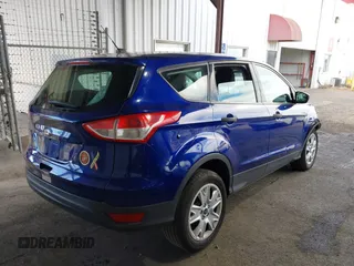 2016 Ford Escape S with VIN 1FMCU0F78GUC00113, listed as a IAAI auction lot 42015077 with 98,890 mi miles. Bid and sale history available at carsss.com. Image 6.