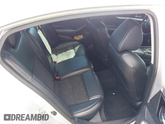 2016 Nissan Maxima SV with VIN 1N4AA6AP5GC395274, listed as a IAAI auction lot 41616698 with 102,736 mi miles and . Bid and sale history available at DreamBid. Image 8.