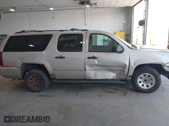 2007 Chevrolet Suburban LT с VIN 1GNFK16377J303817, выставлен на аукционе IAAI как лот 42226025 с пробегом 233 167 миль миль и . История ставок и продаж доступна на DreamBid. Изображение 13.