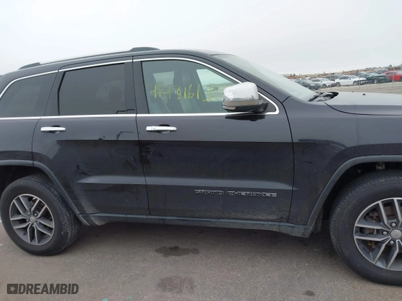 2018 Jeep Grand Cherokee Limited with VIN 1C4RJFBG8JC361638, listed as a IAAI auction lot 41431613 with 124,263 mi miles. Bid and sale history available at carsss.com. Image 13.