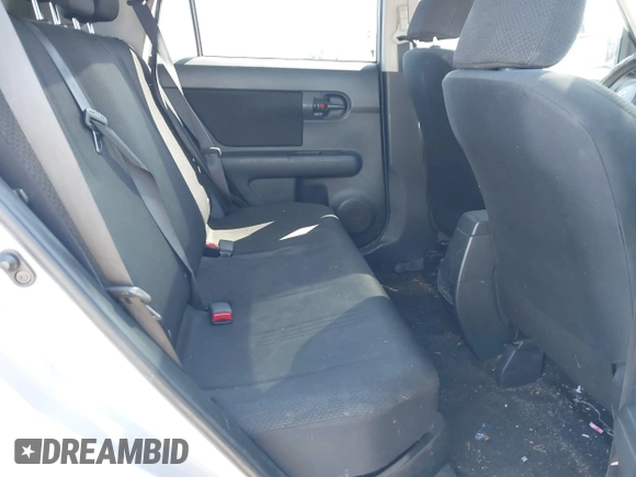 2008 Scion xB z VIN JTLKE50E981039702, wystawiony jako IAAI lot #42227040 z przebiegiem 261 144 mil mil oraz . Historia ofert i sprzedaży dostępna na DreamBid. Obrazek 8.
