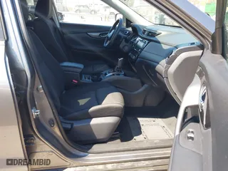 2020 Nissan Rogue SV with VIN KNMAT2MV3LP501795, listed as a IAAI auction lot 41898318 with 100,388 mi miles. Bid and sale history available at carsss.com. Image 5.