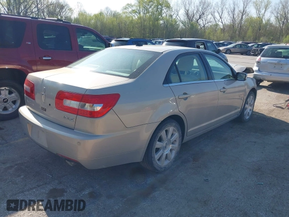 2009 Lincoln MKZ z VIN 3LNHM26TX9R617077, wystawiony jako IAAI lot #41983859 z przebiegiem 104 680 mil mil oraz . Historia ofert i sprzedaży dostępna na DreamBid. Obrazek 4.
