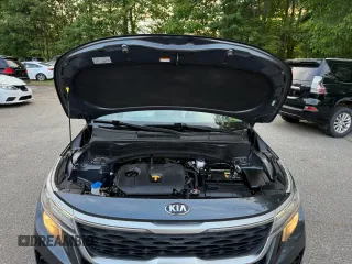 2021 Kia Seltos EX z VIN KNDERCAA6M7135176, wystawiony jako Copart lot #59635315 z przebiegiem 106 872 mil mil oraz Czysty tytuł • Clean title. Historia ofert i sprzedaży dostępna na DreamBid. Obrazek 7.