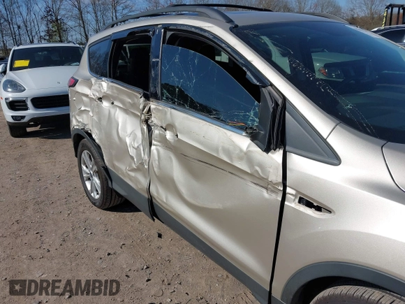2018 Ford Escape SEL with VIN 1FMCU9HD7JUB30814, listed as a IAAI auction lot 41845501 with 43,293 mi miles. Bid and sale history available at carsss.com. Image 6.