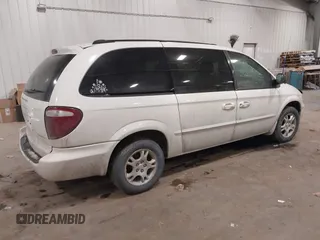 2002 Dodge Caravan Sport with VIN 2B4GP443X2R536935, listed as a IAAI auction lot 41433899 with 153,893 mi miles. Bid and sale history available at carsss.com. Image 4.