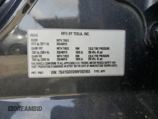 2024 Tesla Model Y с VIN 7SAYGDED9RF092955, выставлен на аукционе Copart как лот 51114245 с пробегом 6 385 миль миль и Списание • Salvage title. История ставок и продаж доступна на DreamBid. Изображение 12.