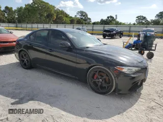2017 Alfa Romeo Giulia Ti z VIN ZARFAECN4H7545588, wystawiony jako Copart lot #54086015 z przebiegiem 125 665 mil mil oraz Czysty tytuł • Clean title. Historia ofert i sprzedaży dostępna na DreamBid. Obrazek 4.