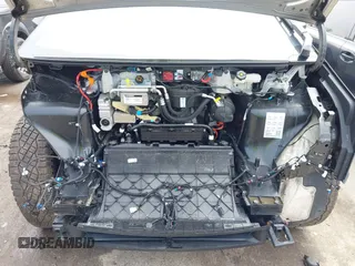 2024 Tesla Cybertruck Cyberbeast z VIN 7G2CEHEE3RA041930, wystawiony jako IAAI lot #42155289 z przebiegiem 4 082 mil mil oraz . Historia ofert i sprzedaży dostępna na DreamBid. Obrazek 10.