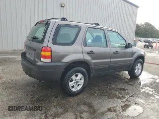 2006 Ford Escape XLS with VIN 1FMYU02Z66KA18952, listed as a Copart auction lot 60472305 with 221,258 mi miles and Salvage title. Bid and sale history available at DreamBid. Image 3.