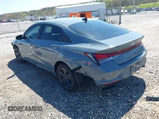 2022 Hyundai Elantra SEL z VIN KMHLM4AG5NU365970, wystawiony jako IAAI lot #42008183 z przebiegiem 62 332 mil mil oraz . Historia ofert i sprzedaży dostępna na DreamBid. Obrazek 3.