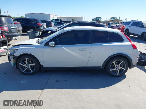 2013 Volvo C30 T5 with VIN YV1672MK1D2309378, listed as a IAAI auction lot 41836950 with 88,590 mi miles and . Bid and sale history available at DreamBid. Image 15.