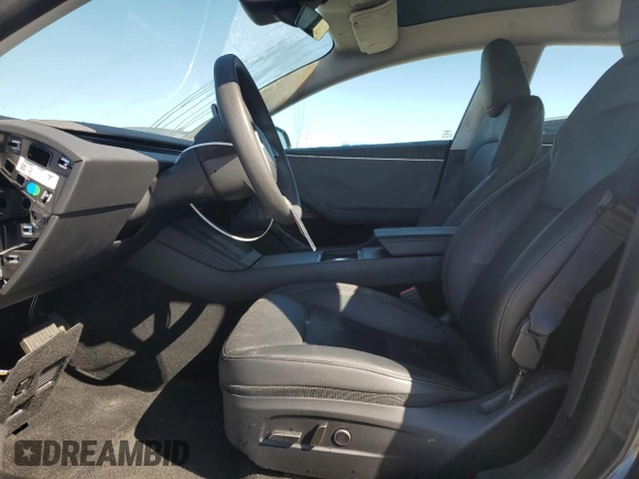 2024 Tesla Model 3 z VIN 5YJ3E1EA8RF741761, wystawiony jako Copart lot #46134875 z przebiegiem 15 537 mil mil oraz Szkoda całkowita • Salvage title. Historia ofert i sprzedaży dostępna na DreamBid. Obrazek 7.