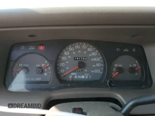 2001 Mercury Grand Marquis LS z VIN 2MEFM75W91X664545, wystawiony jako Copart lot #59572735 z przebiegiem 141 785 mil mil oraz Czysty tytuł • Clean title. Historia ofert i sprzedaży dostępna na DreamBid. Obrazek 9.
