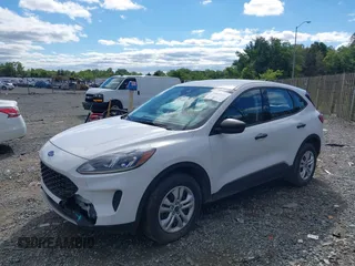 2021 Ford Escape S with VIN 1FMCU9F68MUB14274, listed as a IAAI auction lot 39669971 with 9,504 mi miles and . Bid and sale history available at DreamBid. Image 17.
