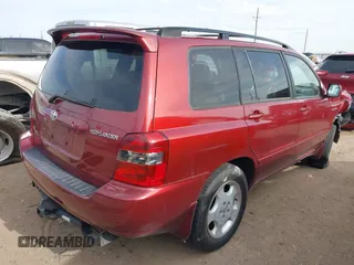 2006 Toyota Highlander w/3rd Row z VIN JTEEP21A760146307, wystawiony jako IAAI lot #42362983 z przebiegiem 135 526 mil mil oraz . Historia ofert i sprzedaży dostępna na DreamBid. Obrazek 4.