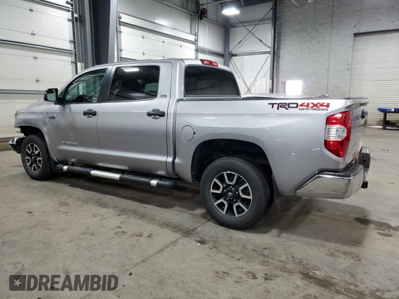 2018 Toyota Tundra SR5 z VIN 5TFDW5F1XJX768641, wystawiony jako Copart lot #53269535 z przebiegiem 55 862 mil mil oraz Szkoda całkowita • Salvage title. Historia ofert i sprzedaży dostępna na DreamBid. Obrazek 2.