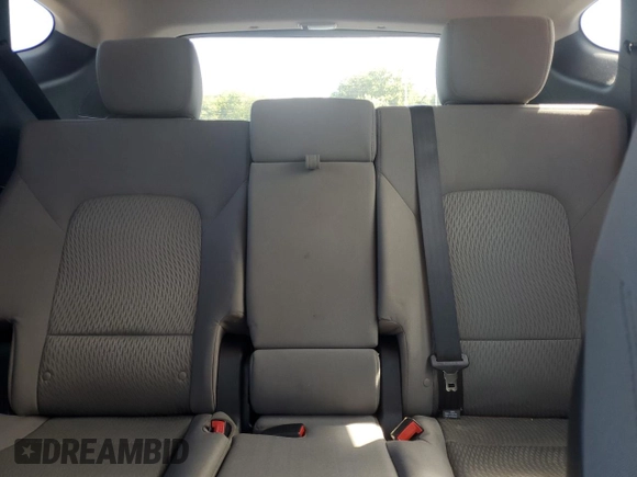 2018 Hyundai Santa Fe 2.4L с VIN 5NMZTDLB0JH088455, выставлен на аукционе Copart как лот 64725135 с пробегом 49 304 миль миль и Списание • Salvage title. История ставок и продаж доступна на DreamBid. Изображение 10.